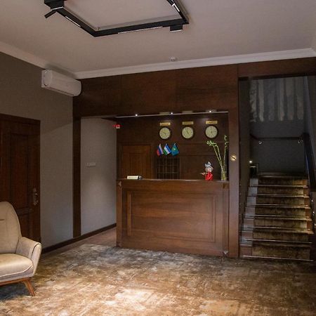 Hotel Vostok Tashkent Bagian luar foto