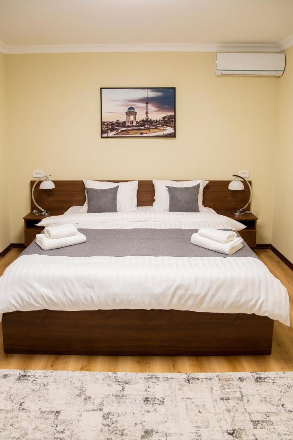 Hotel Vostok Tashkent Bagian luar foto